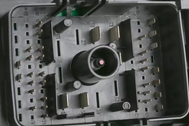 Front Compartment Fuse Block