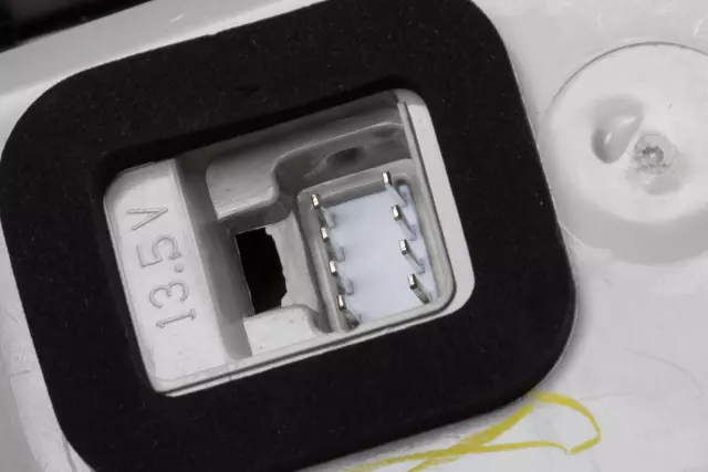 2006-2011 Cadillac DTS - Passenger Side Tail Lamp