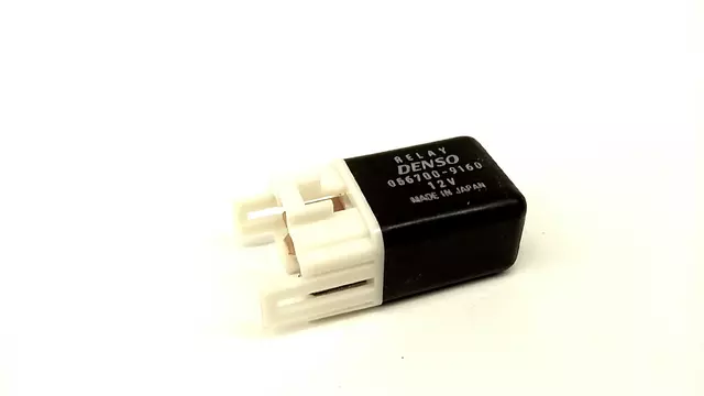 1990-1994 Subaru Legacy - Relay