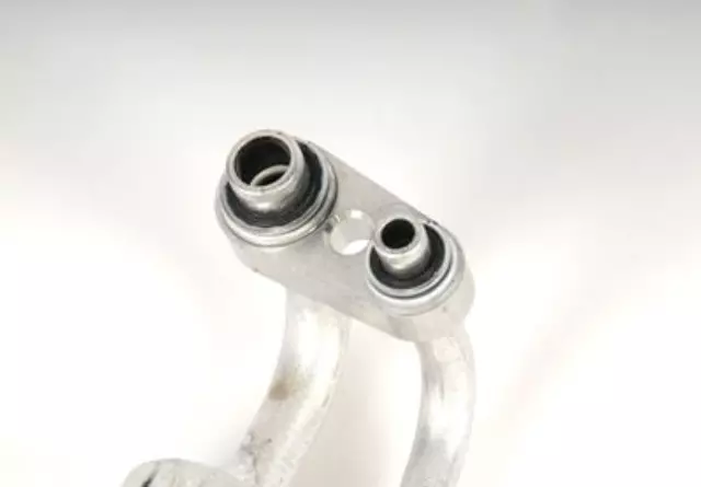 Air Conditioning Compressor and Condenser Hose Assembly