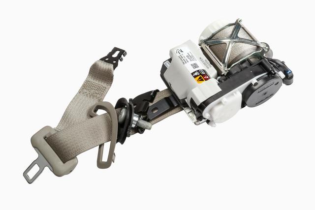 Seat Belt Restore In Los Angeles , CA - Foto 6