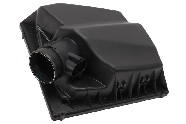 13468545 - Genuine GM Housing, Air Cleaner Upper