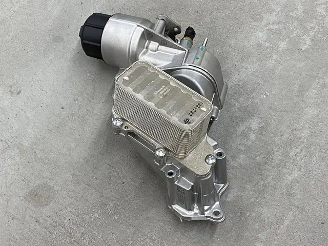 68525212aa - Engine Oil Filter Housing 2014-2019 Jeep Grand