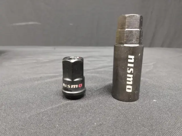 なるみ出品 Genuine NISMO OPEN ENDED LUG NUTS 12x1.25 (20 PC) - 40220-TUN01
