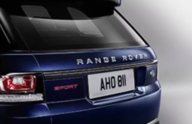 Tailgate Trim - Carbon Fibre, Pre 18MY