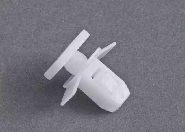 1998-2005 Subaru Forester - Front Extension Fastener