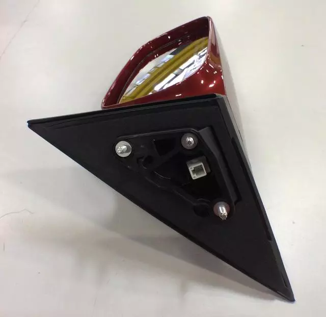 ぴぴ Z24185】サンリオ合皮型押しミラーカブセポーチ | AXCIS