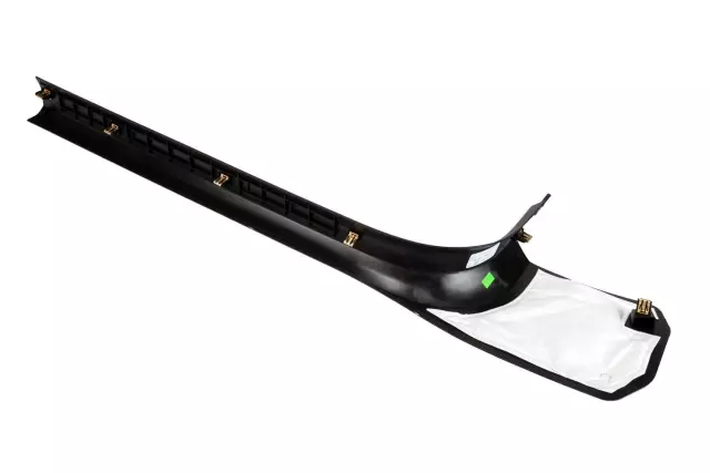 Molding Asm-Frt S/D Sill Garn Black