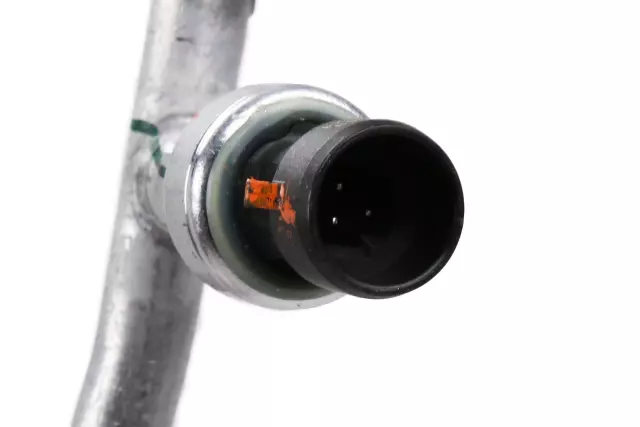 Air Conditioning Compressor and Condenser Hose Assembly