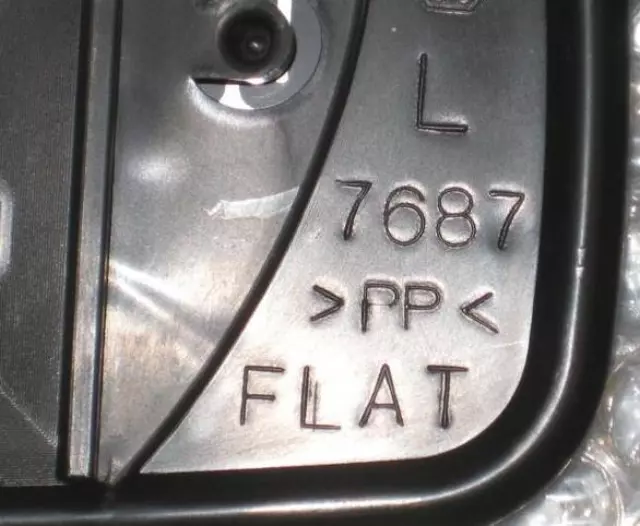 2004-2009 Toyota Prius - Mirror Glass