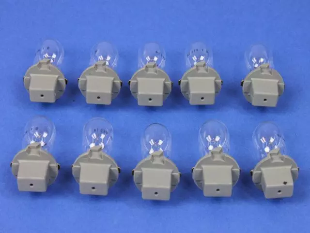 Bulb L0000PC579 | Mopar Parts Canada