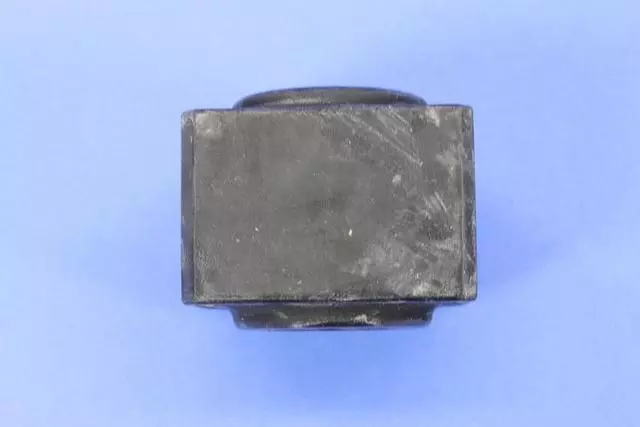 Isolator, Sway Bar To Frame