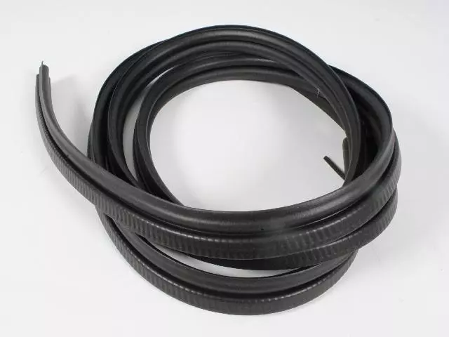 Lift-Gate Opening Weatherstrip