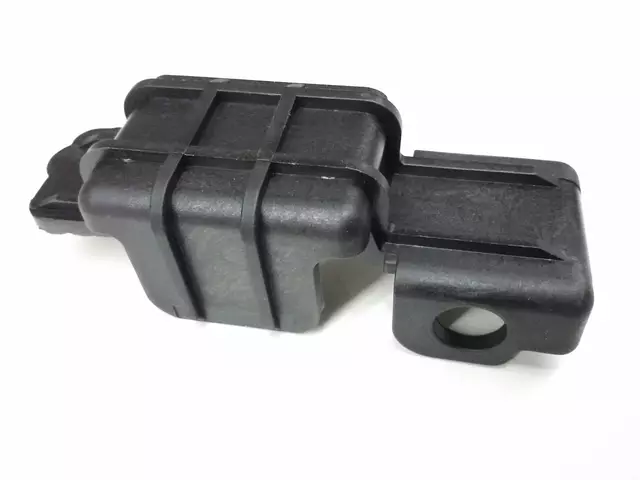 Upper Insulator Bracket