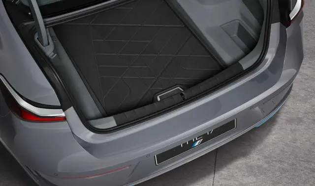 51475a56c44 - 2024 BMW 740i Luggage Compartment Mat (51-47-5-A56