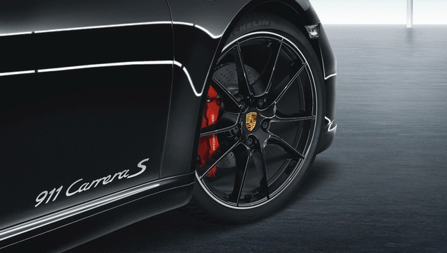 Model Designation On Doors - Black