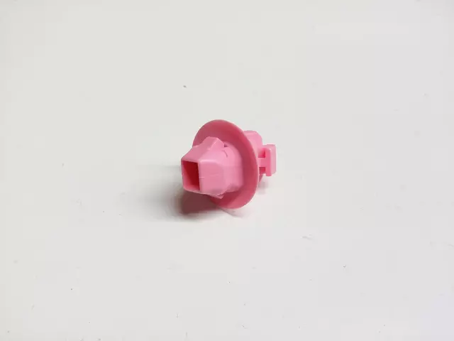 Wheel Flare Clip