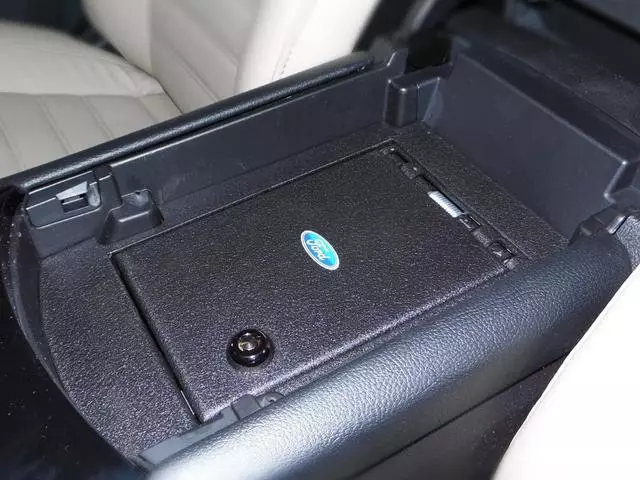 vft4z-9906202-a 2015 2016 2017 2018 2019 Ford Edge Utility Tray