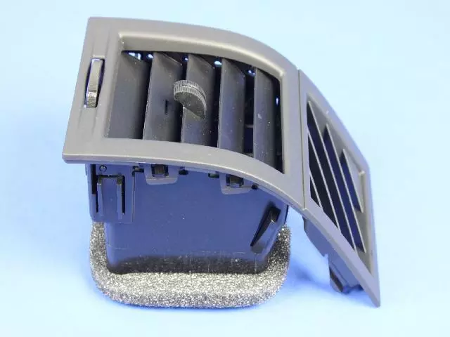 A/C Outlet Bezel, Right