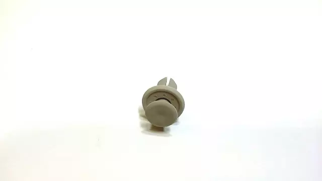 Upper Quarter Trim Cap