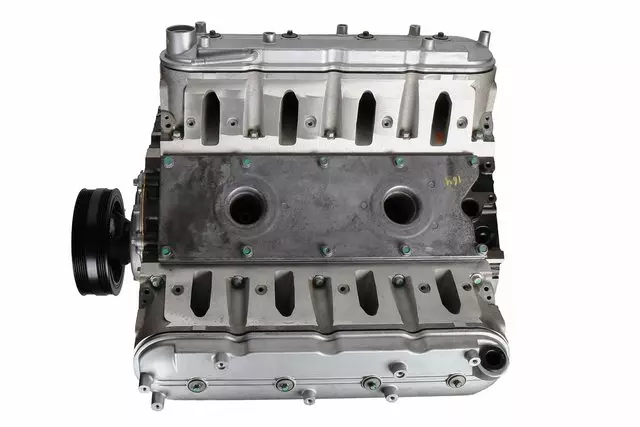 y-880620 Chevrolet GM Genuine Parts 6.0L 8-Cylinder Engine Assembly