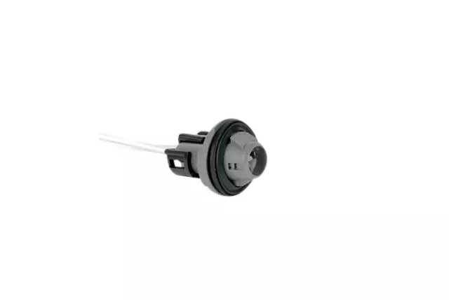 thumbnail image 2 of Genuine GM Rear License Plate Lamp Assembly 13502178 – With Bulb And Socket, OEM 2 of 4