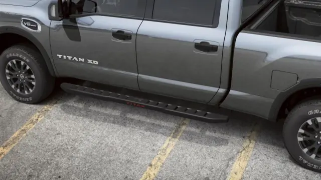 999T6-W4725 - Rugged Step Board - CC TITAN RH 2020-2024 Nissan