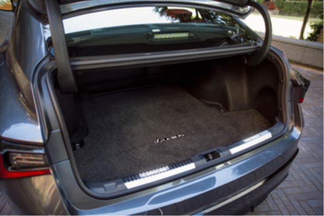 Lexus IS Trunk Mat