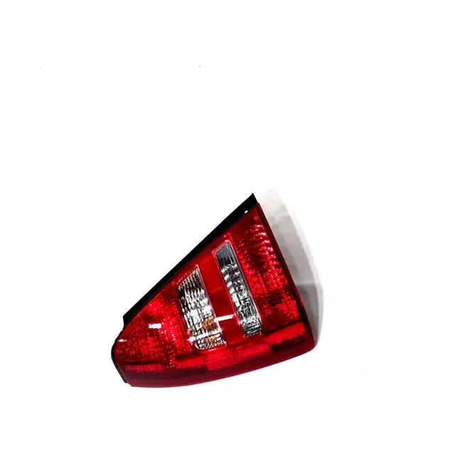 OEM NEW 2003-2005 Subaru Forester Left Sd Rear Tail Lamp Combination 84201SA030