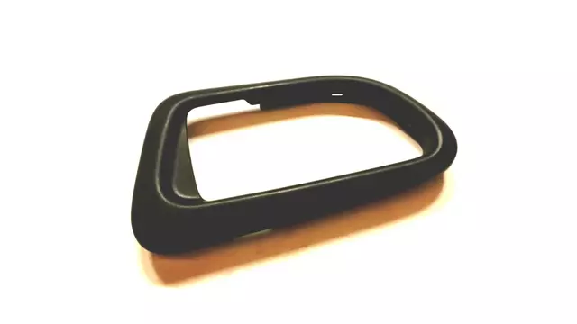 Handle Bezel