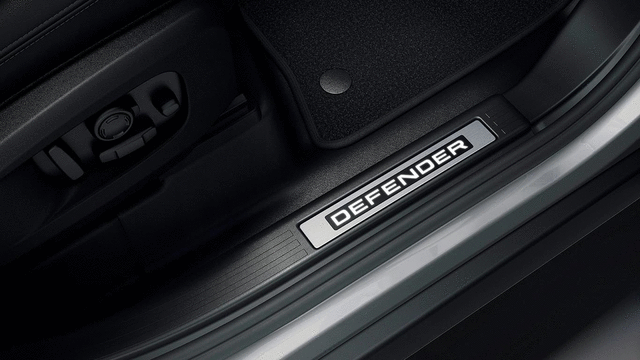 Illuminated Sill Tread Plate, Right Side