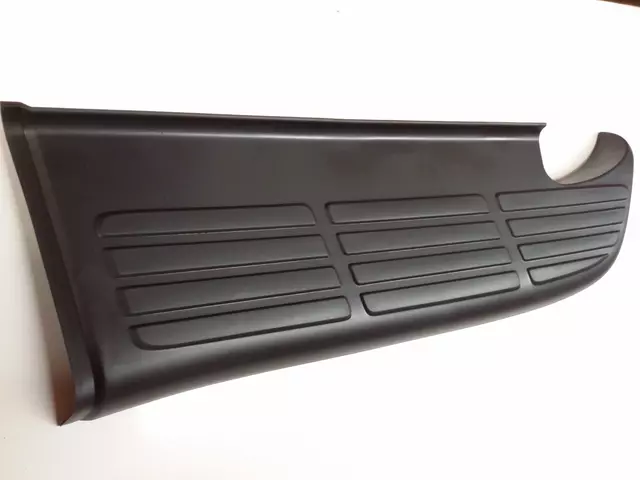 Center Plate Outer Plate