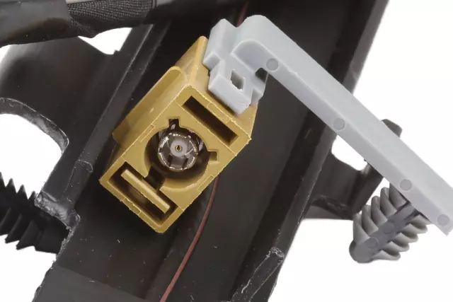 Light Titanium Front Seat Belt with Buckle