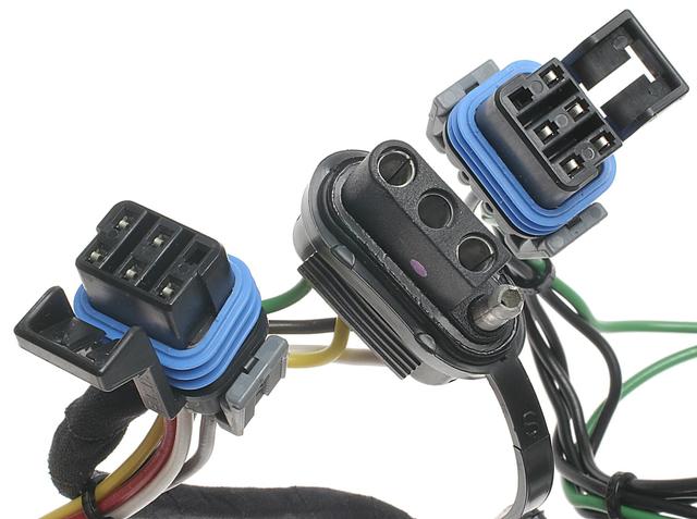 Inline to Trailer Wiring Harness Connector 88860661 | GMPartsDirect.com