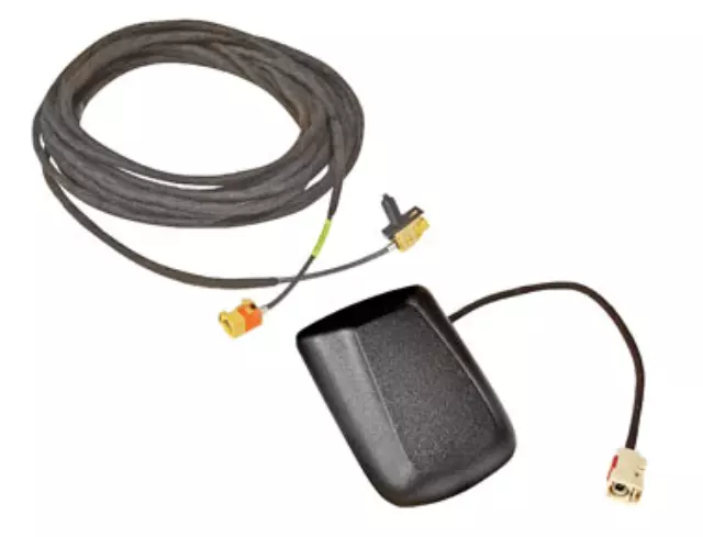 Satellite Antenna Kit For All Radios With The 7B0-098-593-A