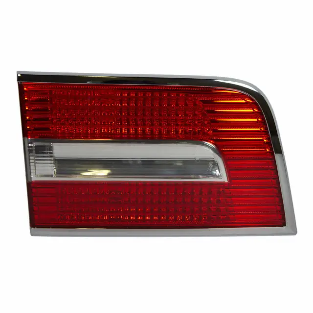 2007-2014 Lincoln Navigator Backup Lamp Assembly 8L7Z-13405-B