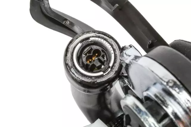 Black Driver Seat Belt with Retractor and Pre-Tensioner