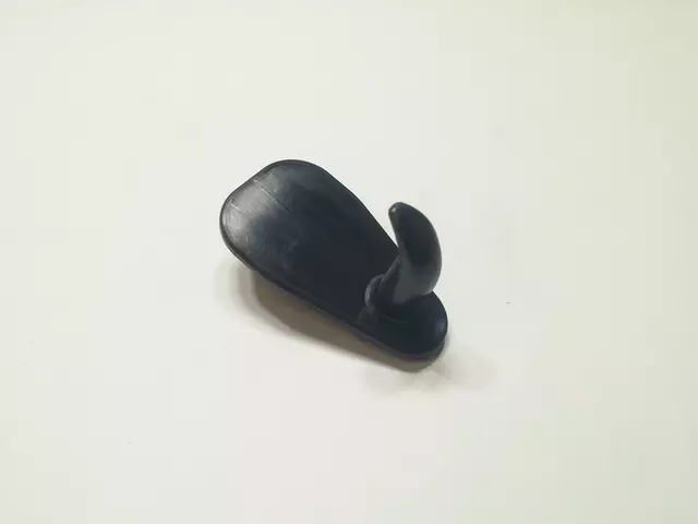 OEM NEW 2004-2014 Subaru Tribeca Forester Driver Side Floor Mat Hook 95076AG020