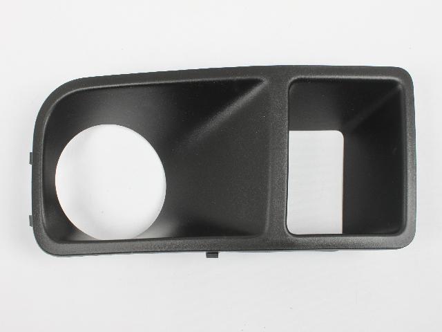 Genuine MOPAR Right Side Fog Light Lamp Bezel For 2006-2007 Dodge Magnum – OEM 5030048AB