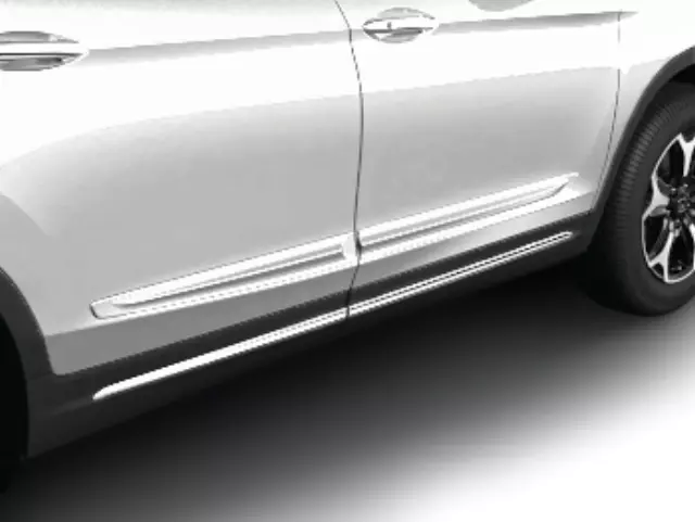 thumbnail image 2 of OEM Honda Right Front Door Side Molding | 2009-2015 Pilot | Pearl White | Painted | 75302SZAA120603 2 of 6