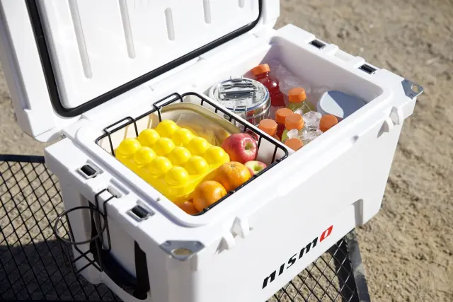 Yomico NISMO White 45-Quart Ice Box Basket T99C9-45IBB | Nissan