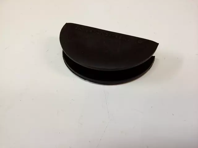 1985-1995 Toyota - Engine Camshaft Plug