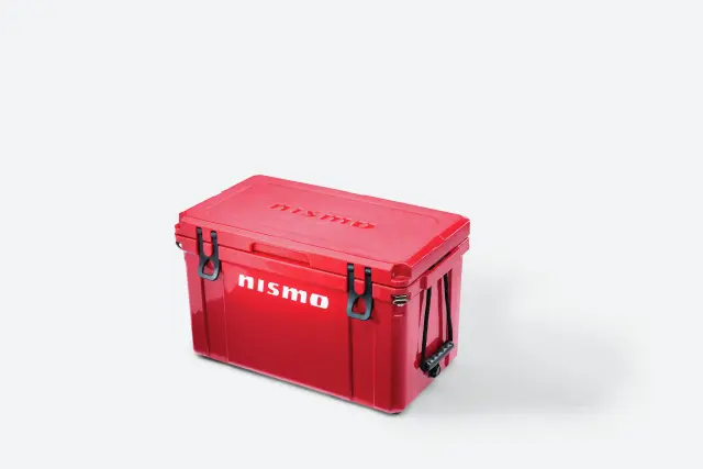 岩礁　55NS 27cm NISMO Red 45-Quart Ice Box (t99c945qrd) | Nissan NISMO Parts