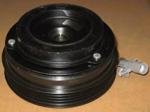 A/C Compressor Clutch - Toyota (88410-34020)