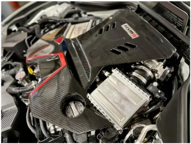 Nissan z34V6 VVEL エンジンカバー 2023-2025 Nissan Z NISMO Carbon Fiber Engine Cover 14041-CRZ34