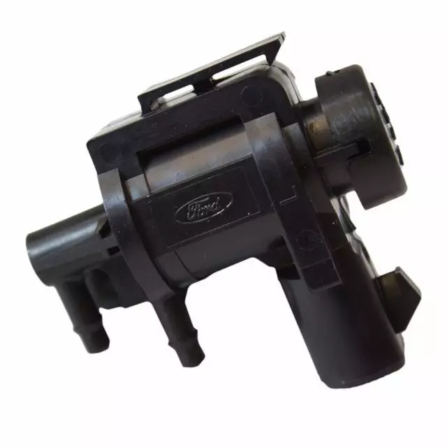 7L1Z9H465B - Front Drive Axle: Solenoid for Ford: Expedition, F-150, F-250 Super Duty, F-350 Super Duty | Lincoln: Navigator Image