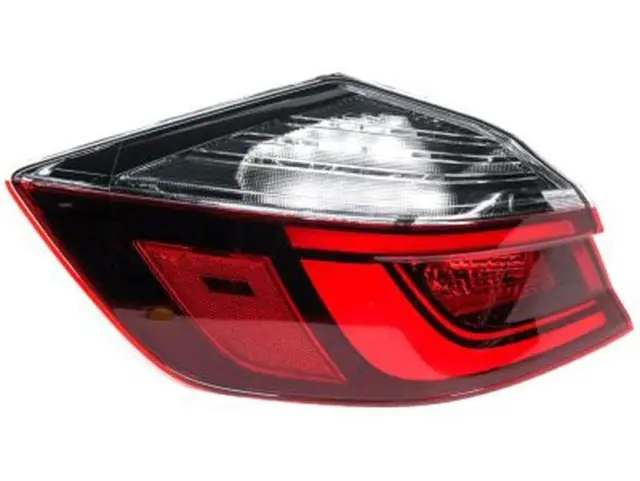 2019-2022 Honda Insight Headlight Molding 33101-TXM-A01 | Honda
