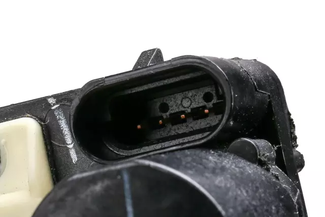 OEM NEW 1996-03 GM Jimmy Blazer Bravada Front Passenger Side Door Lock 15066139