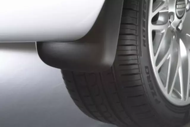 2011-2018 Volvo Mud Guard