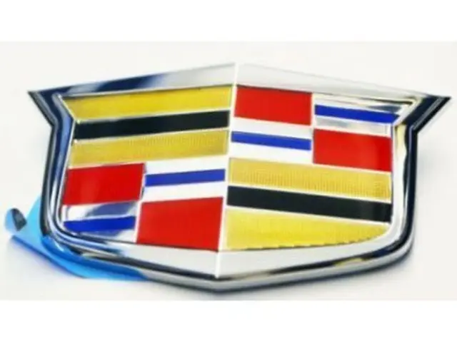 thumbnail image 2 of Genuine GM Front Grille Chrome Crest Emblem For 2008-2014 Cadillac CTS/STS & 2012-13 CTS-V – 15263150 2 of 4